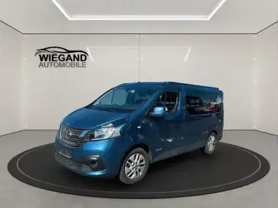 Gebraucht Nissan NV300 146 PS (107 kW) 2019 Blau Van