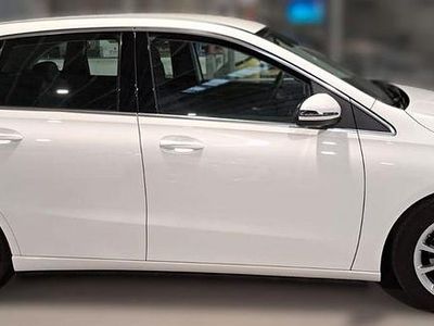 Gebraucht Mercedes B180 136 PS (100 kW) 2021 Weiß Van / Kleinbus