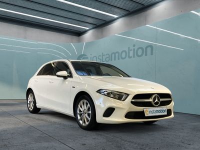 gebraucht Mercedes A250 e Kompaktlimousine Progressive, Navi, LED