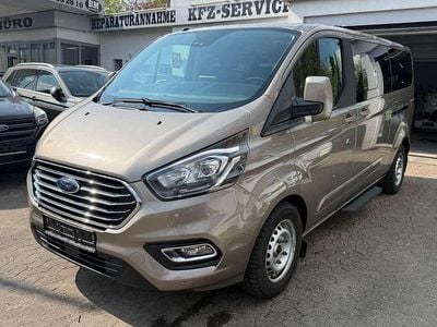 Gebraucht Ford Tourneo 170 PS (125 kW) 2018 Diffused grau Van / Kleinbus