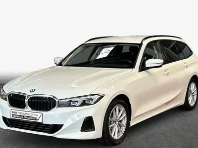 Gebraucht BMW 320 Sport Line 190 PS (139 kW) 2023 Alpinweiß Kombi