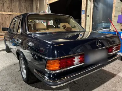 Gebraucht Mercedes 230 132 PS (97 kW) 1983 Blau Limousine