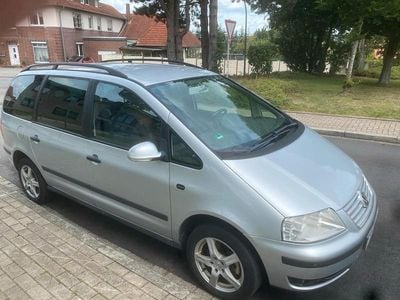 VW Sharan