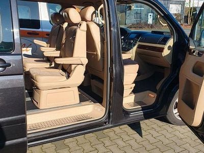 Second-hand VW T5 Highline 174 CP (127 kW) 2004 Negru Van