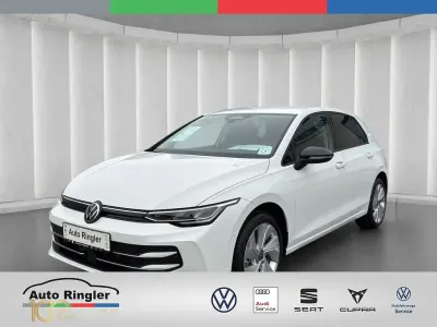 Nouă VW Golf VIII Life 116 CP (85 kW) 2025 Alb Berlinǎ