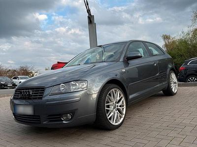 Second-hand Audi A3 102 CP (75 kW) 2004 Gri Hatchback