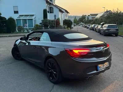 Gebraucht Opel Cascada 170 PS (125 kW) 2014 Grau Cabrio