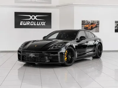 Neu Porsche Panamera GTS 500 PS (367 kW) 2026 Schwarz Kleinwagen