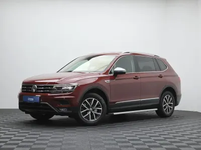 Gebraucht VW Tiguan Allspace Comfortline 179 PS (131 kW) 2018 Rot SUV