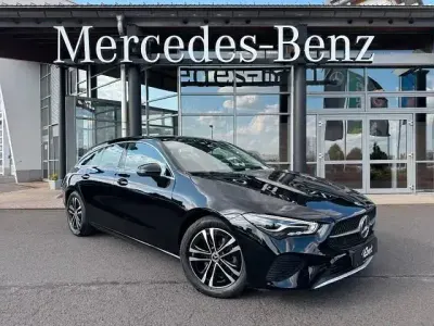 Gebraucht Mercedes CLA180 Shooting Brake 136 PS (100 kW) 2023 Schwarz Kombi