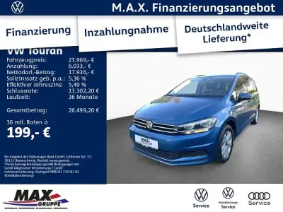 Gebraucht VW Touran Comfortline 122 PS (89 kW) 2023 Blau Van / Kleinbus