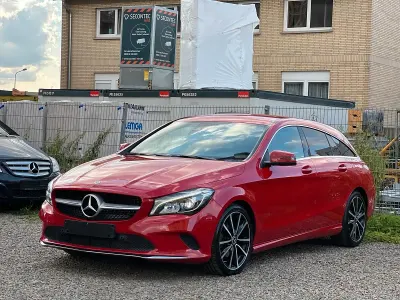 Gebraucht Mercedes CLA200 AMG line 136 PS (100 kW) 2018 Rot Coupé