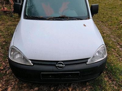 Second-hand Opel Combo 75 CP (55 kW) 2008 Alb Monovolum