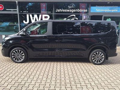 Gebraucht Ford Tourneo Titanium 170 PS (125 kW) 2025 Schwarz Van / Kleinbus