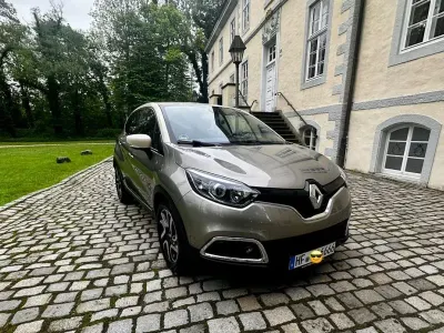 Używany Renault Captur Intens 90 KM (66 kW) 2015 Beżowy SUV