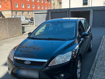 Gebraucht Ford Focus 109 PS (80 kW) 2009 Schwarz Kombi