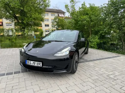 Occasion Tesla Model 3 RWD 208 kW (283 PK) 2021 Zwart Sedan