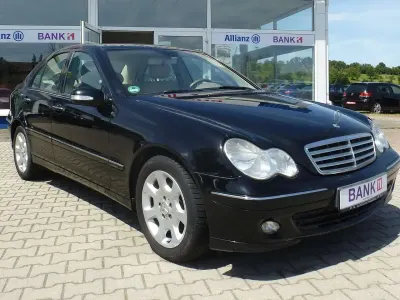 Gebraucht Mercedes C220 Elegance 150 PS (110 kW) 2004 Schwarz Limousine