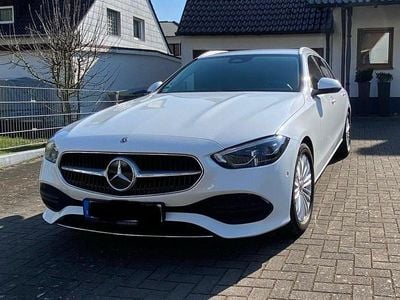 Gebraucht Mercedes C200 204 PS (150 kW) 2023 Weiß Kombi
