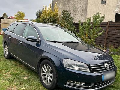 Gebraucht VW Passat 170 PS (125 kW) 2011 Blau Kombi