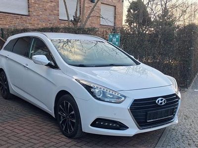 Gebraucht Hyundai i40 2017 Weiß Kombi
