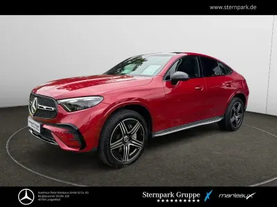 Gebraucht Mercedes GLC300e AMG 197 PS (144 kW) 2024 Rot SUV