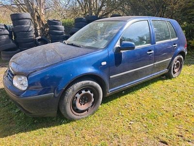 Usata VW Golf IV 75 CV (55 kW) 2000 Utilitaria