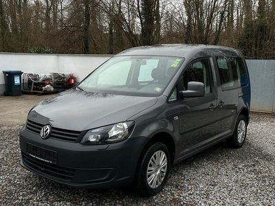 Grau Gebraucht 2014 VW Caddy Team Van / Kleinbus | 7.700 € (Etwas zu teuer)