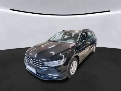 Gebraucht VW Passat Business 150 PS (110 kW) 2023 Deep black Kombi