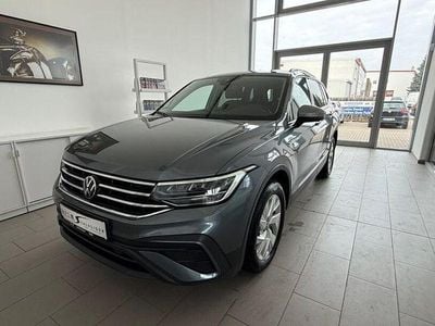 Gebraucht VW Tiguan Allspace Life 150 PS (110 kW) 2024 Grau SUV