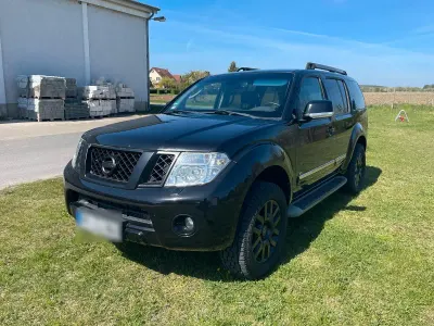 Gebraucht Nissan Pathfinder 231 PS (169 kW) 2011 Schwarz SUV