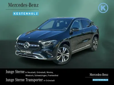 Gebraucht Mercedes GLA250 Progressive 218 PS (160 kW) 2025 Kosmosschwarz SUV