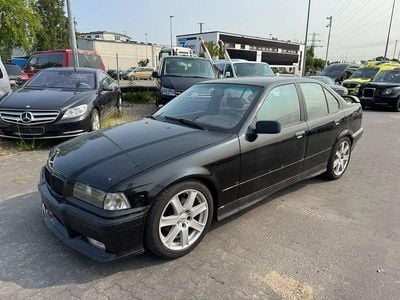 Second-hand BMW 320 M Sport 150 CP (110 kW) 1992 Negru Berlinǎ