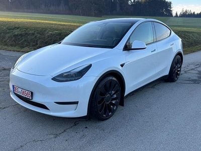 Weiß Gebraucht 2022 Tesla Model Y Performance SUV | 39.400 € (Fairer Preis)