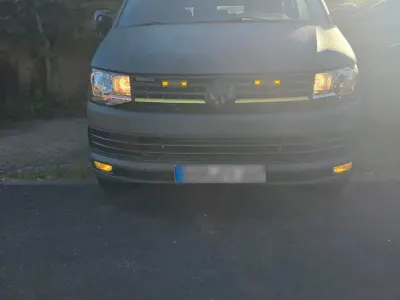 Gebraucht VW Multivan 150 PS (110 kW) 2017 Grau Van / Kleinbus