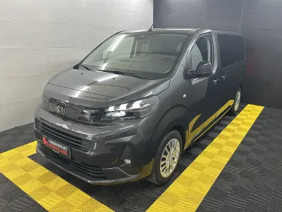 Usata Peugeot Traveller Active 177 CV (130 kW) 2025 Grigio Monovolume