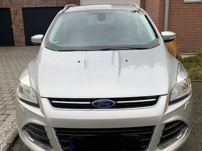 Gebraucht Ford Kuga Titanium 150 PS (110 kW) 2014 Silber SUV
