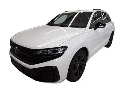 Gebraucht VW Touareg R-line 286 PS (210 kW) 2025 Oryxweiß perlmutteffekt SUV