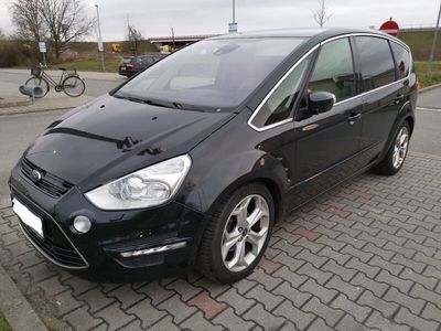 gebraucht Ford S-MAX *Titanium* PowerShift* PANO* VOLL*SCH