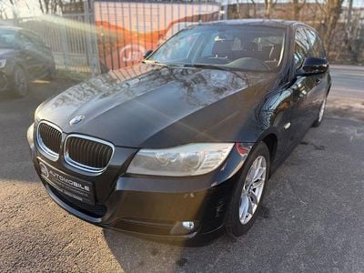 Gebraucht BMW 318 143 PS (105 kW) 2010 Schwarz Kombi