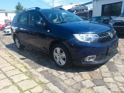 Gebraucht Dacia Logan MCV Lauréate 73 PS (53 kW) 2017 Blau Kombi