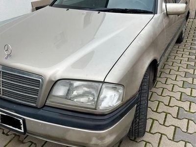 Mercedes C180