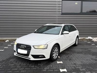 Weiß Gebraucht 2012 Audi A4 Kombi | 6.999 € (Fairer Preis)