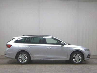 Usata Skoda Octavia Ambition 150 CV (110 kW) 2022 Argento Station wagon