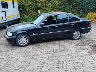 Mercedes C180