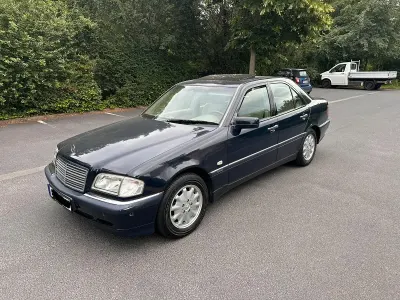 Gebraucht Mercedes C240 Elegance 170 PS (125 kW) 1999 Blau Limousine