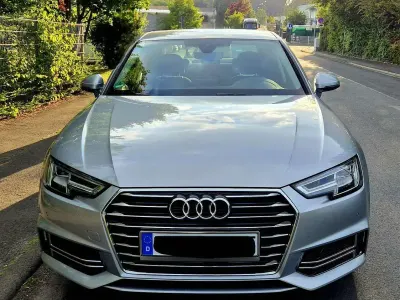Gebraucht Audi A4 Design 190 PS (139 kW) 2019 Grau Limousine