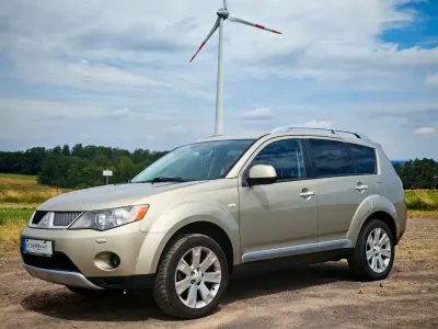 Gebraucht Mitsubishi Outlander Intense 156 PS (114 kW) 2009 Beige SUV
