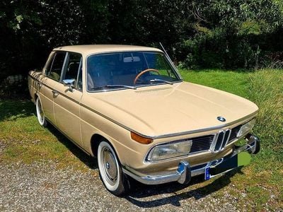 Gebraucht BMW 2000 90 PS (66 kW) 1972 Beige Limousine