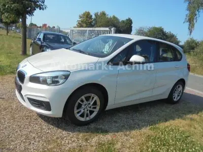 Gebraucht BMW 218 Active Tourer Advantage 136 PS (100 kW) 2016 Weiß Van / Kleinbus